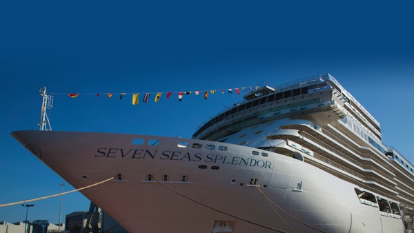 Fasade på skipet Seven Seas Splendor