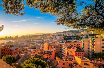 Panoramautsikt mot Genova