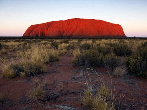 Den mektige monolitten ved Uluru.