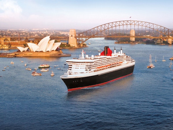 På cruise med Queen Mary 2 utenfor Sydney