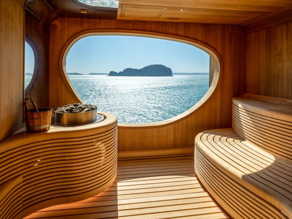 Utsikt fra en badstu om bord på et cruiseskip